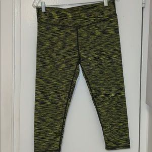 Cropped Fabletics Leggings ⚡️FLASH SALE⚡️